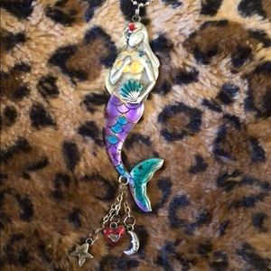 Mermaid 🧜🏼‍♀️ keychain